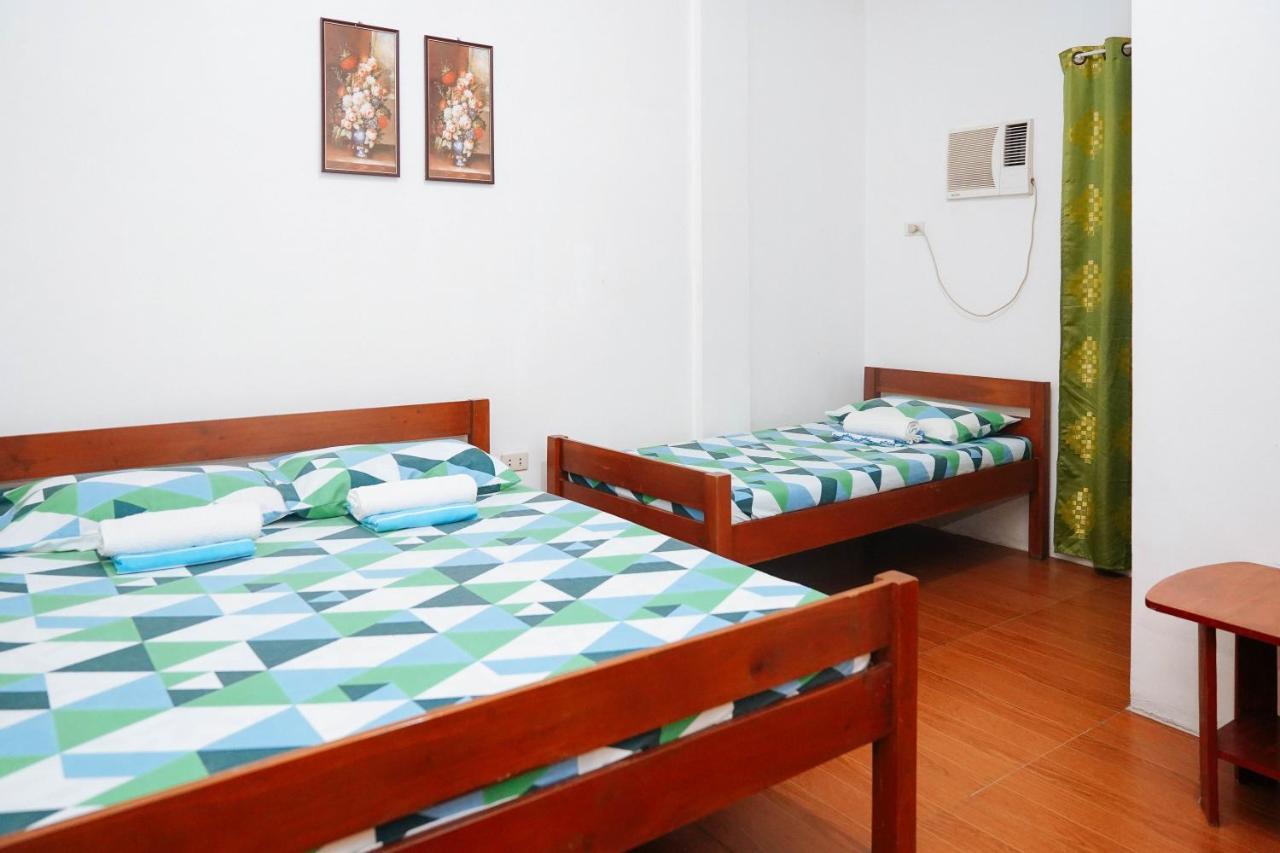 C Star Travellers Inn Ослоб Екстериор снимка